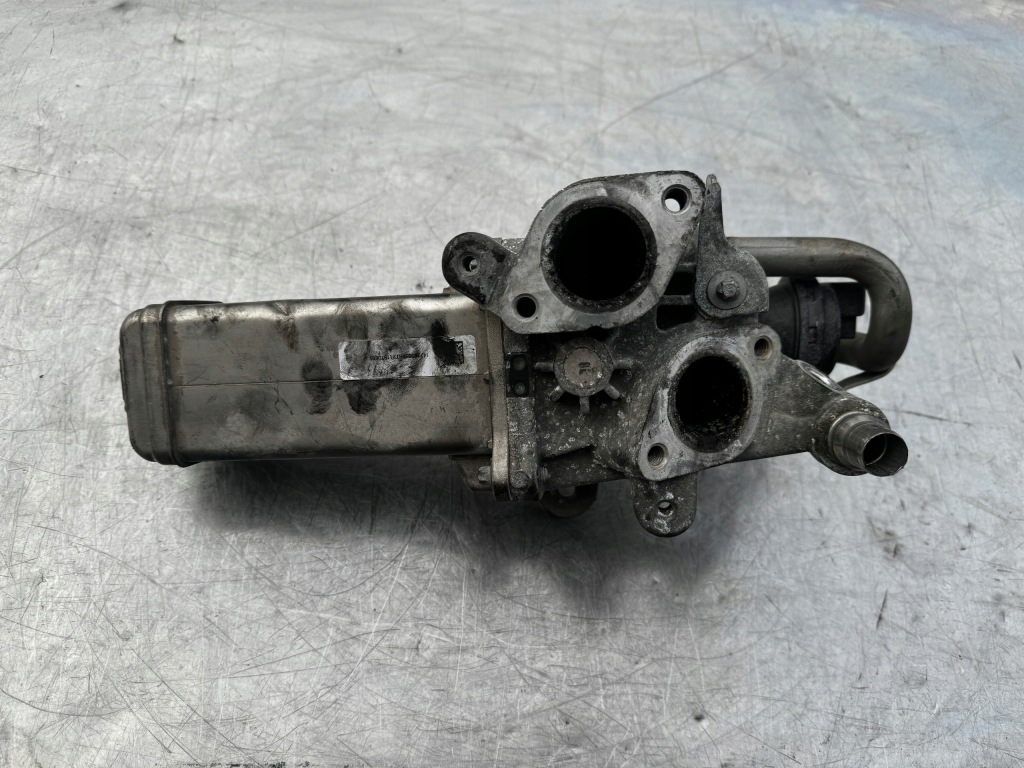 фото №2, Радіатор вихлопних газів renault master iii 2.3 dci 147355889r