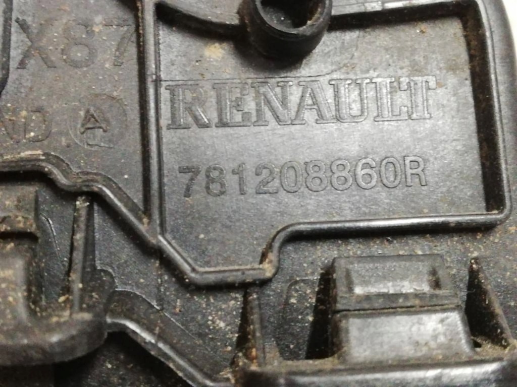 фото №4, Renault captur lift кришка заливної пального tegne