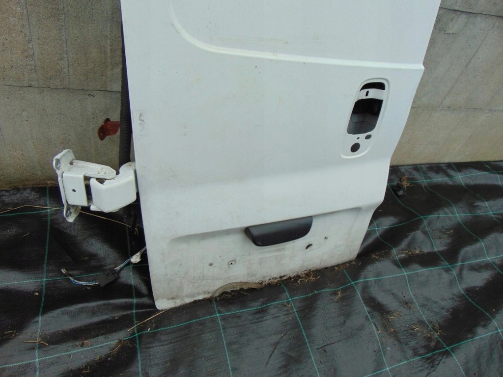 фото №4, Двері лівий задня vivaro trafic 00-06 rok