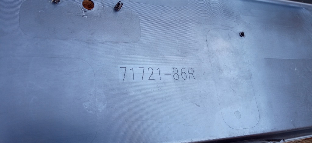 Suzuki vitara iii fl 18- решётка радиатора решётка решётка радиатора бампера передний 71721-86r Оригинал