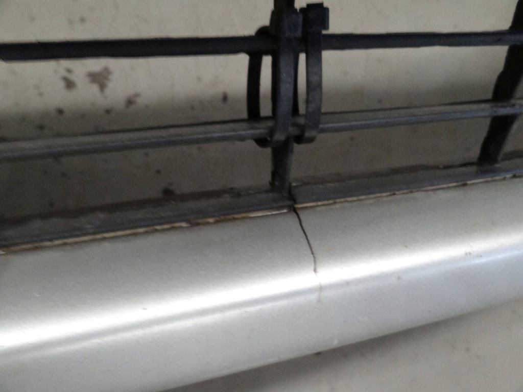 фото №10, Toyota avensis verso van 2003 бампер перед передній