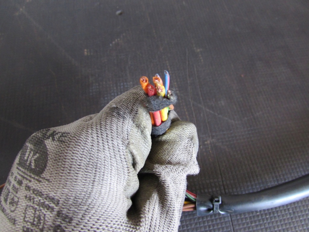 фото №8, Hak задня volkswagen golf vi 08-12r.