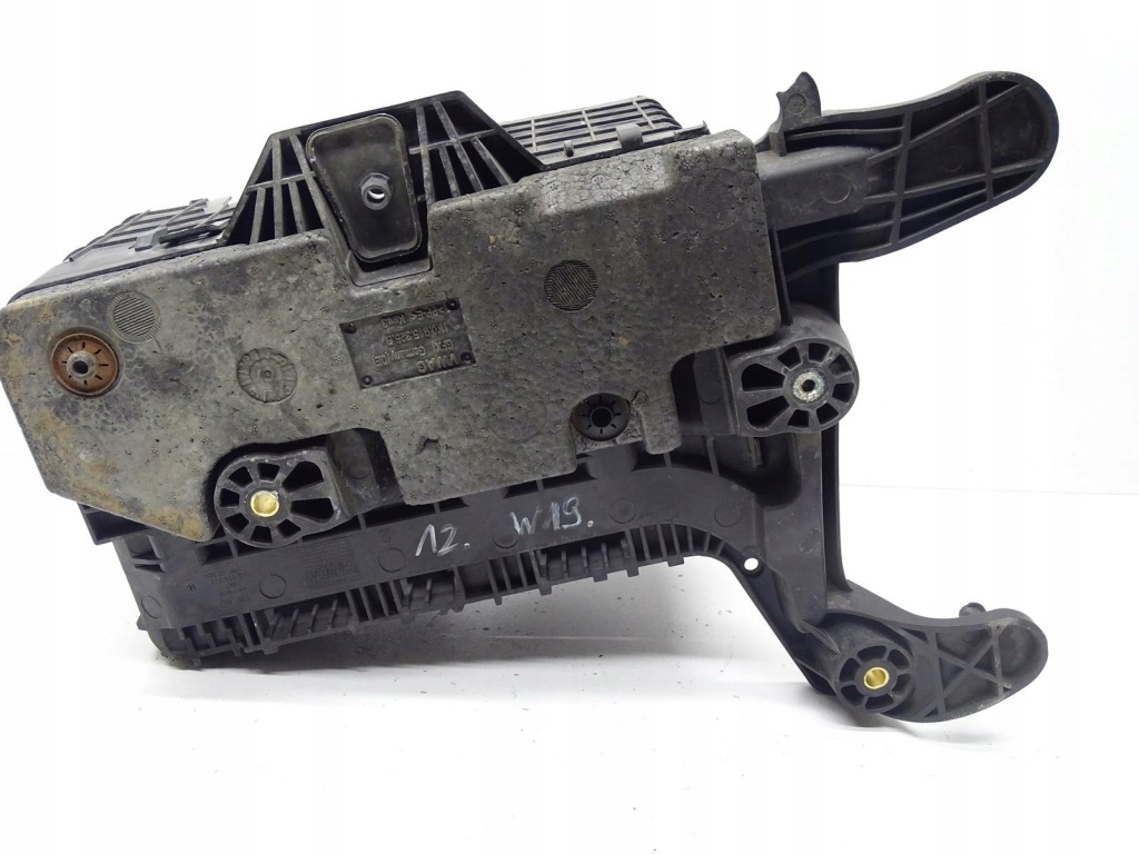 фото №12, Основание корпус аккумулятор 1k0915333h vw tiguan 5n golf vi a3 8p