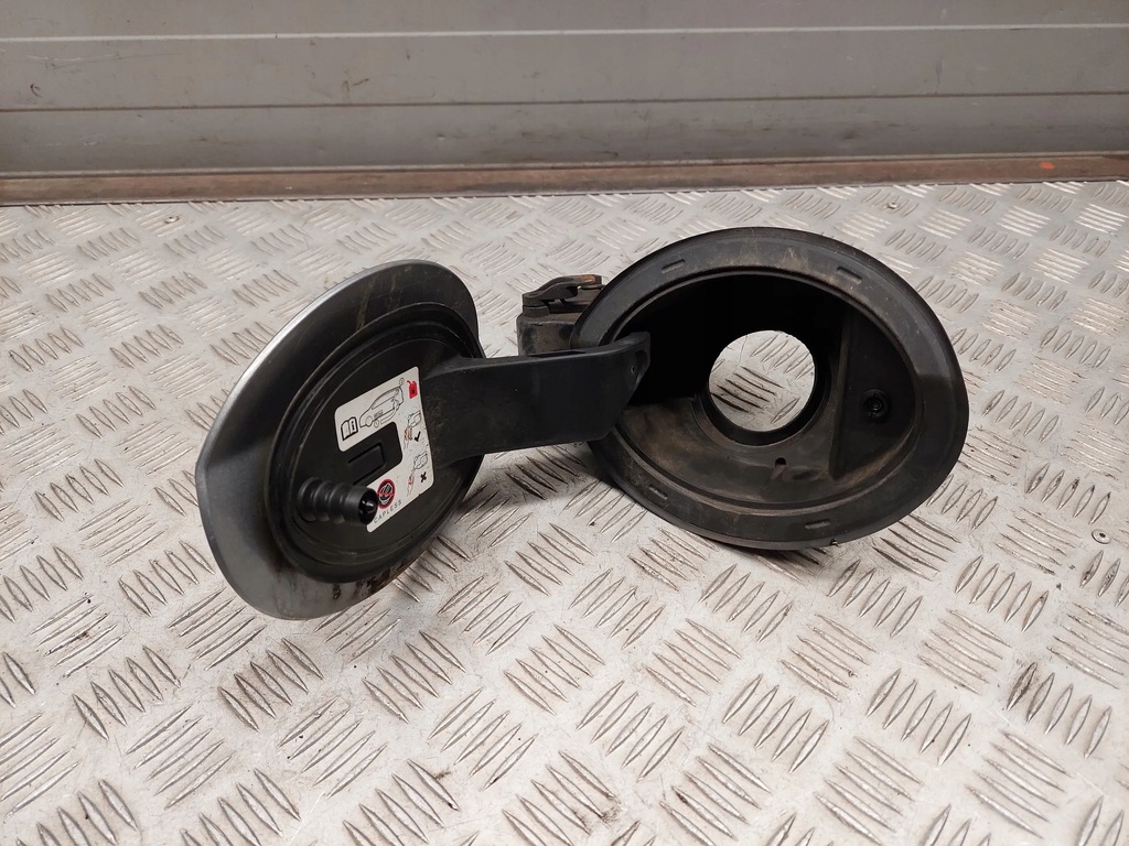 фото №2, Chrysler pacifica 68228470aa кришка