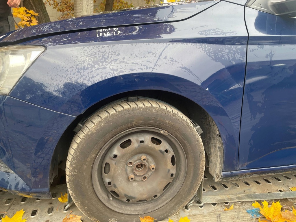 фото №1, Skoda fabia iii 3 крыло левый передний цвет lf5a