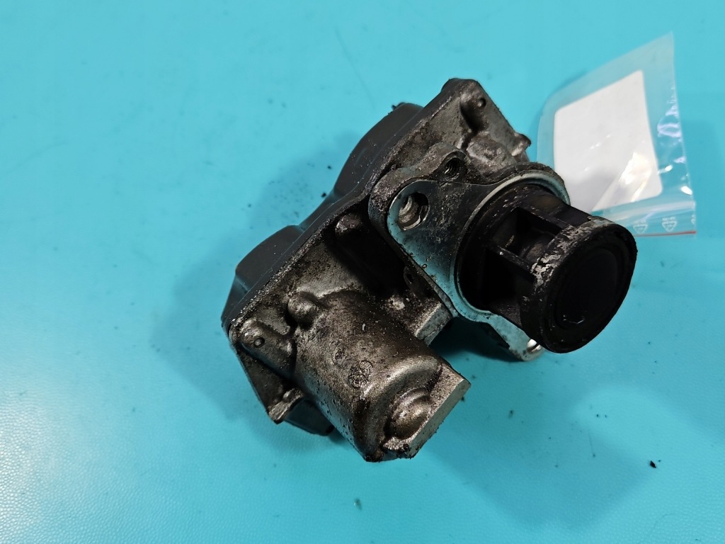 Клапан egr renault trafic iii 147105982r 2.0 dci 5 pin Оригинал