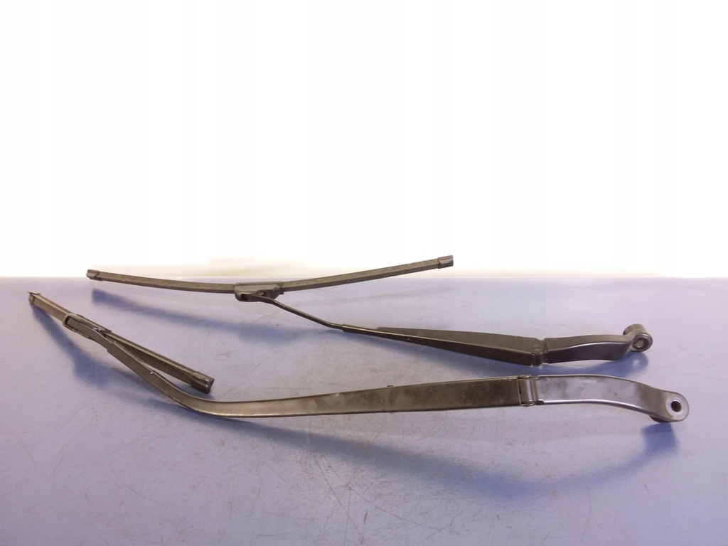 фото №1, Mazda 2 рычаг дворники перед