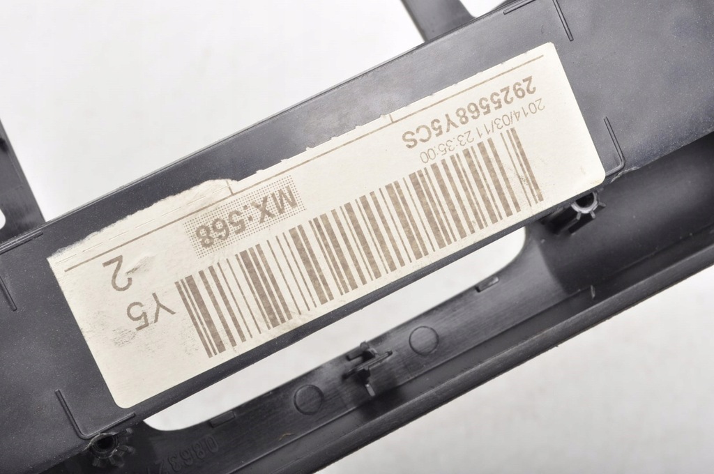 фото №13, Volvo v40 ii рамка радио панель обдув 08632794