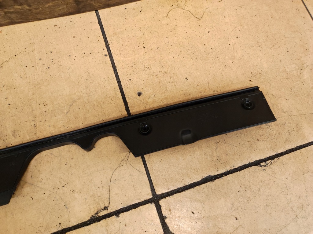 фото №6, Защита молдинг петля крышки багажника правый задняя explorer vi 6