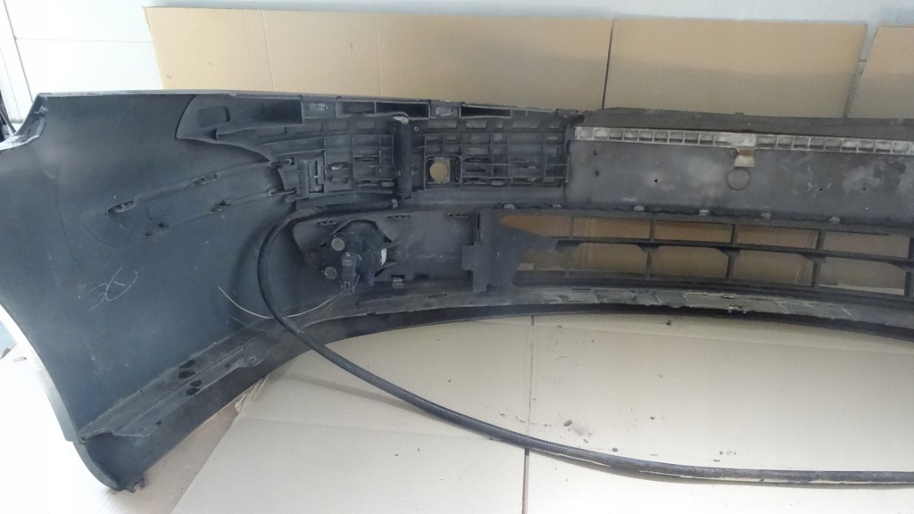 Laguna ii 2 бампер перед ксенон 8200008270 teb 66 Цена