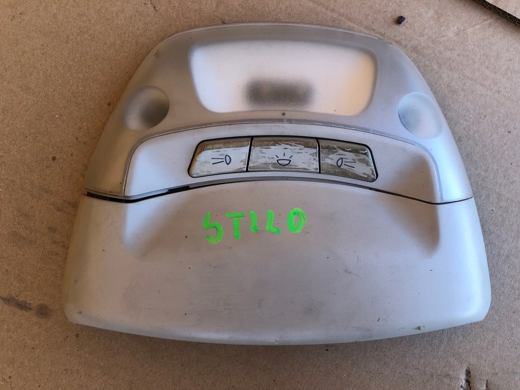 фото №1, Лампа потолочный перед fiat stilo hb 2001-2007