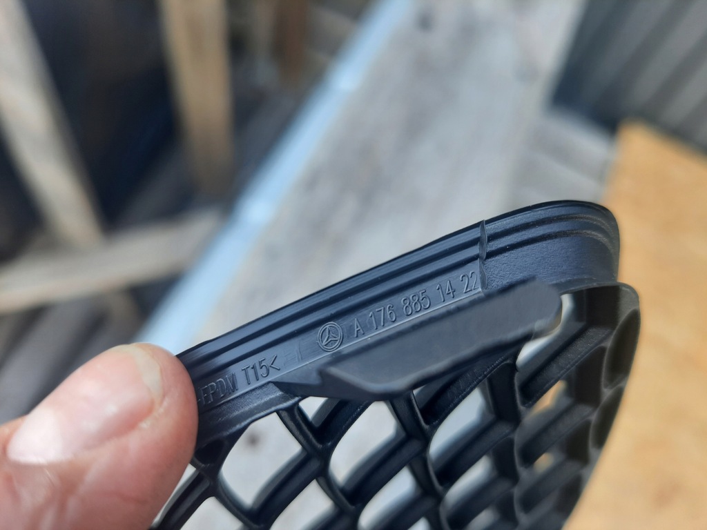 фото №8, Mercedes-benz оригінальний номер a1768851422 решітка бампер