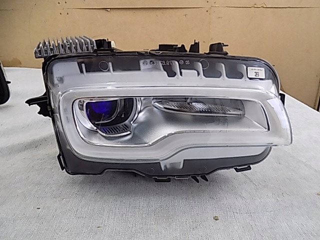 фото №1, Rolls royce ghost права лампа перед передній 7349998 org