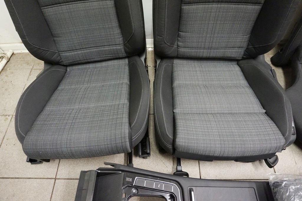 фото №7, Сиденья заднее сиденье обшивки vw passat b8 lift