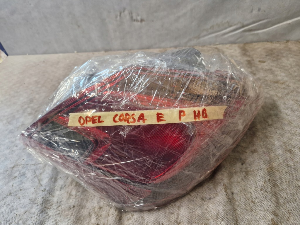 Лампа задній права opel corsa e hb європа 5d 5-двері 39068623 Доставка