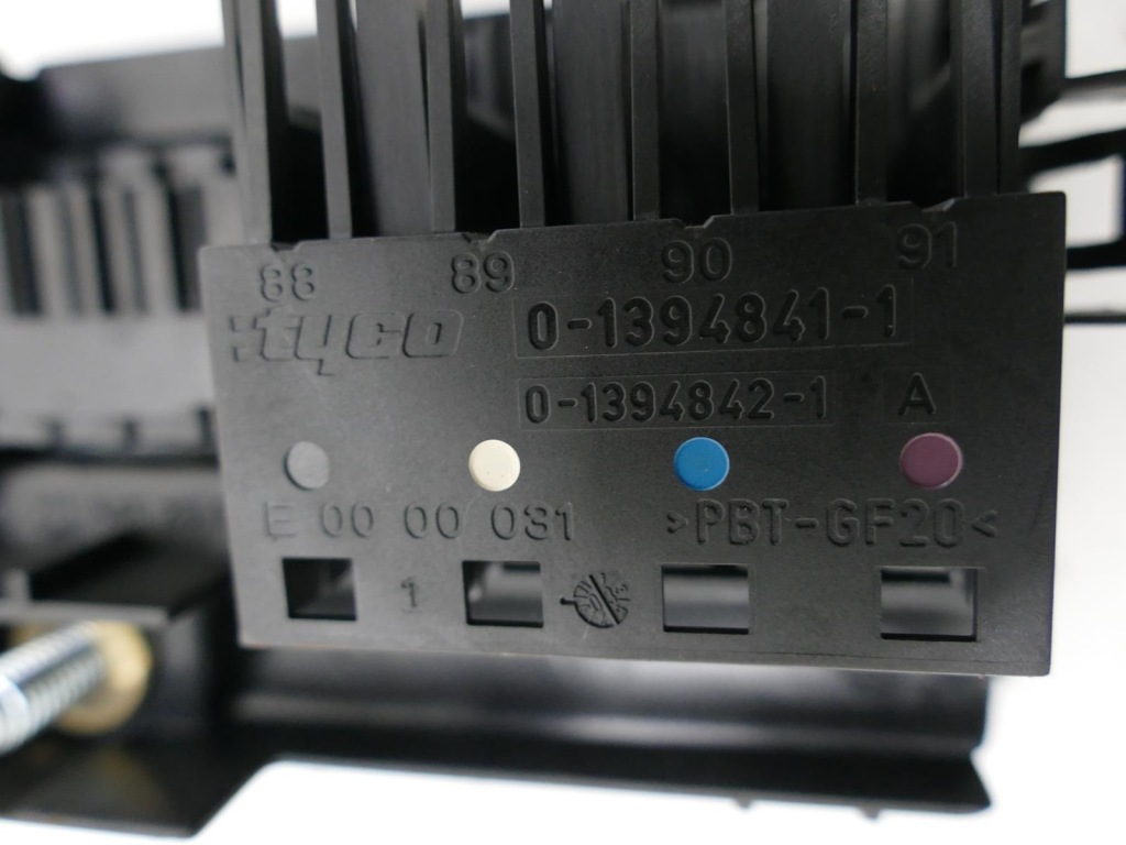 фото №4, Mercedes e w211 2.2 cdi предохранитель коробка модуль