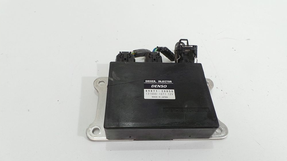 фото №1, Lexus is 300h модуль блок управления инжектор 89871-30050
