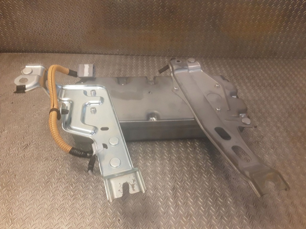 фото №2, Lexus rx 330 - 350 - 400h модуль підсилювача