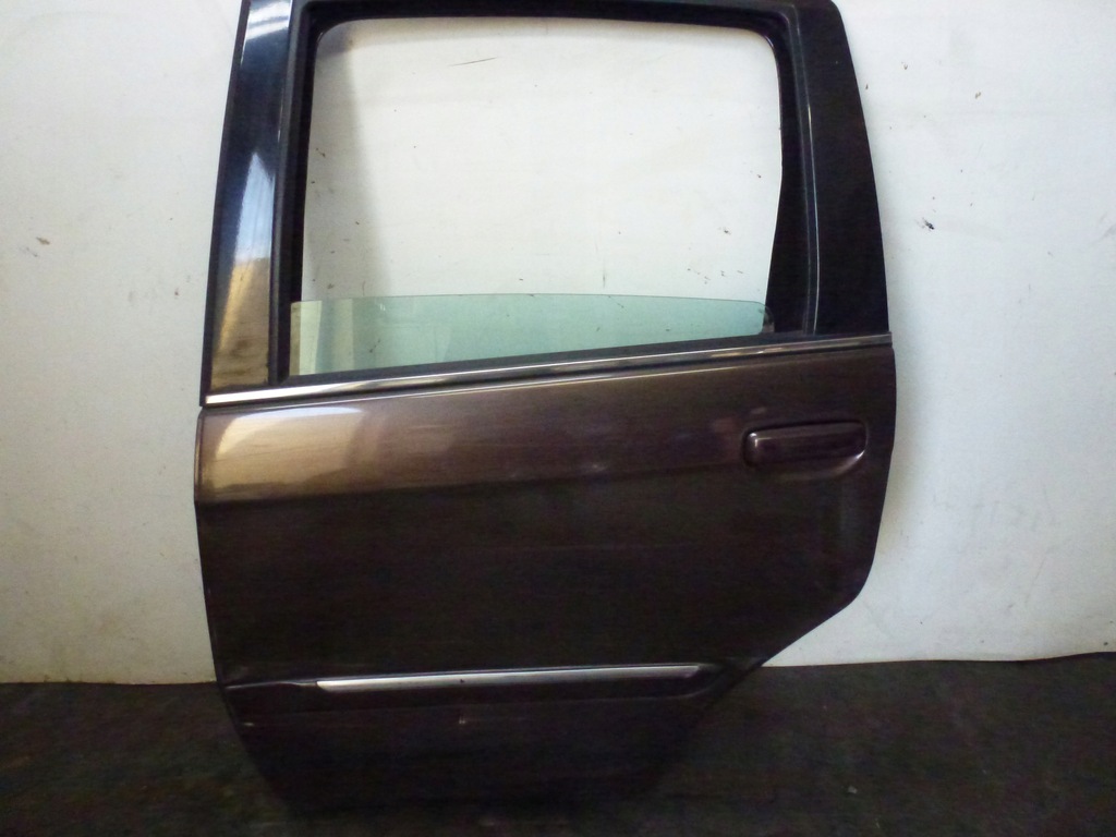 фото №1, Дверь левый задняя задние lancia musa 04-12 kpl