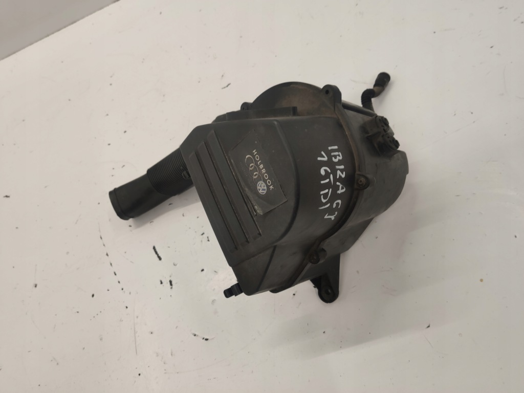 фото №1, Seat ibiza iv корпус фильтра воздуха 1.6tdi