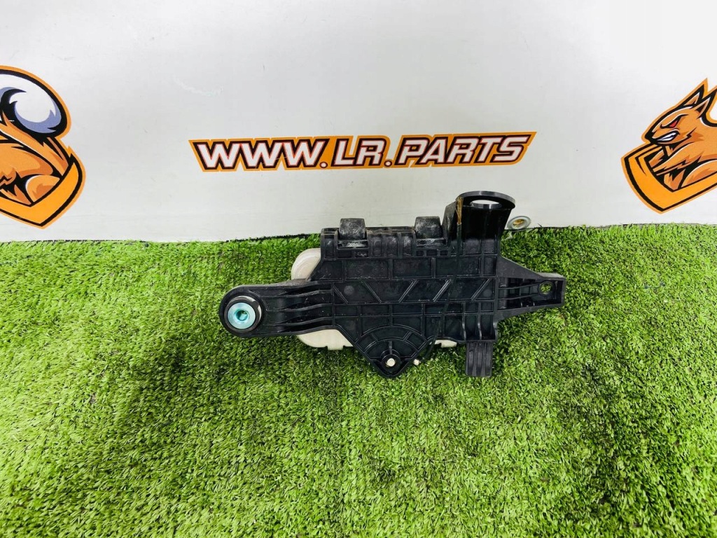 Радіатор паливний range rover sport l461 m8e2-9c176-ac в Україні