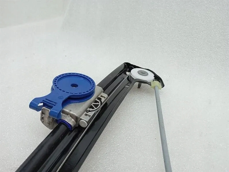 Bmw m8 g16 5a52ee4 door winder правий регулятор Недорого