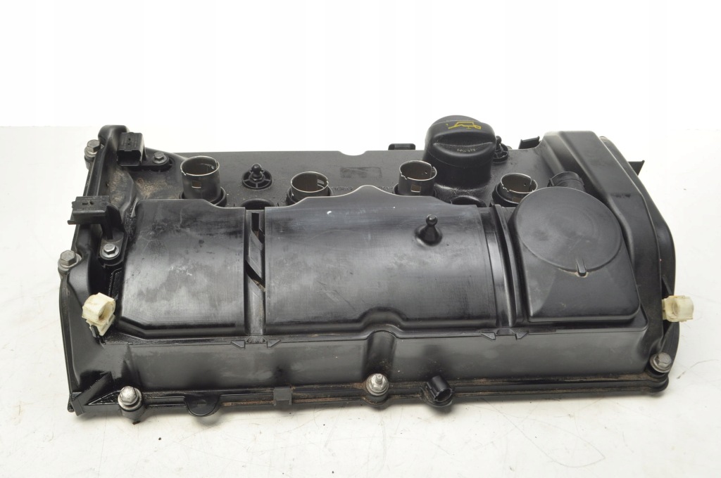 фото №1, Bmw f20 f21 f30 f31 1.6 крышка клапанов 7601863
