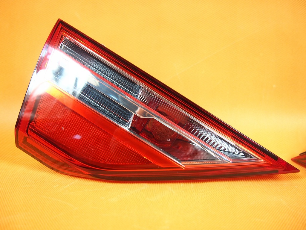 фото №10, Audi a1 gb 82 лампы задняя задние защита комплект 82a945075 / 82a945076