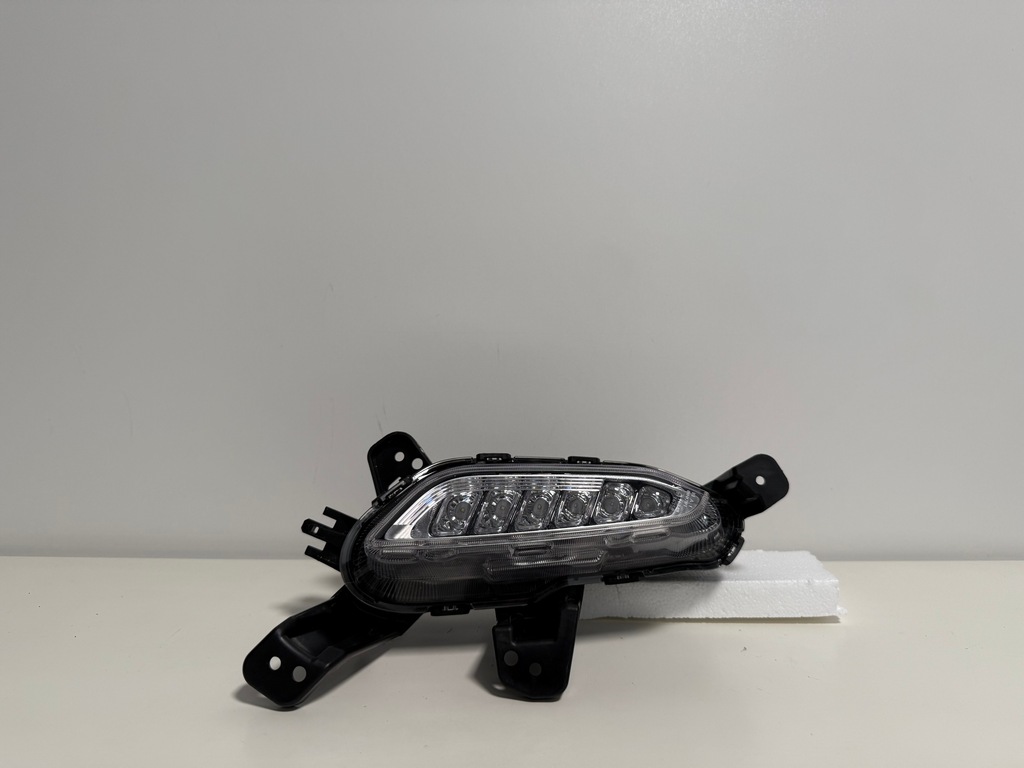 фото №1, Hyundai i30 iii лампа led правый противотуманная фара 92208g41