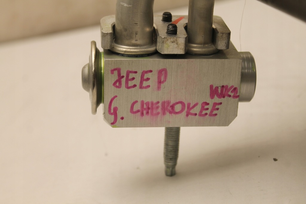 фото №5, Радиатор отопителя jeep grand cherokee wk2 2