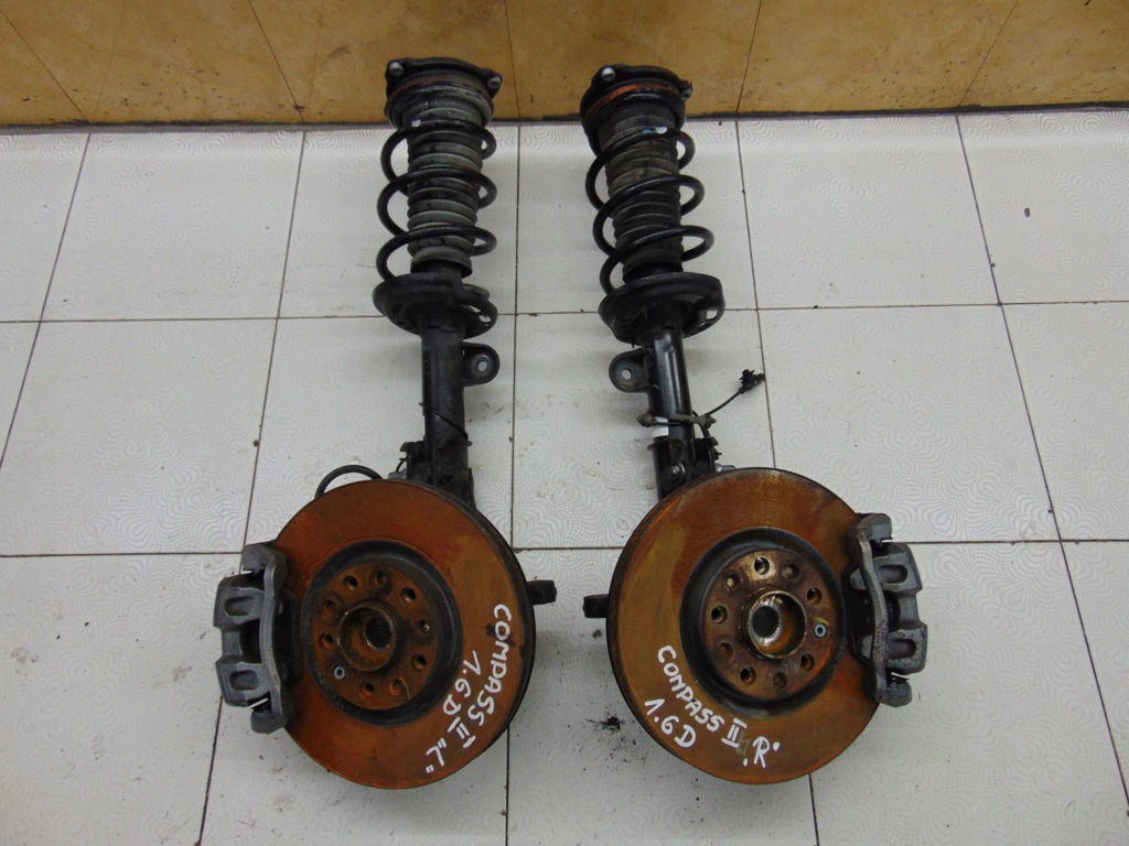 фото №1, Поворотний кулак амортизаторна стійка права jeep compass ii 1.6