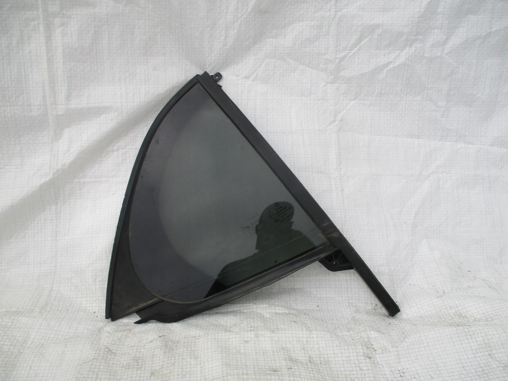 фото №1, Скло двері правий задня mercedes gla x156 w156 2018