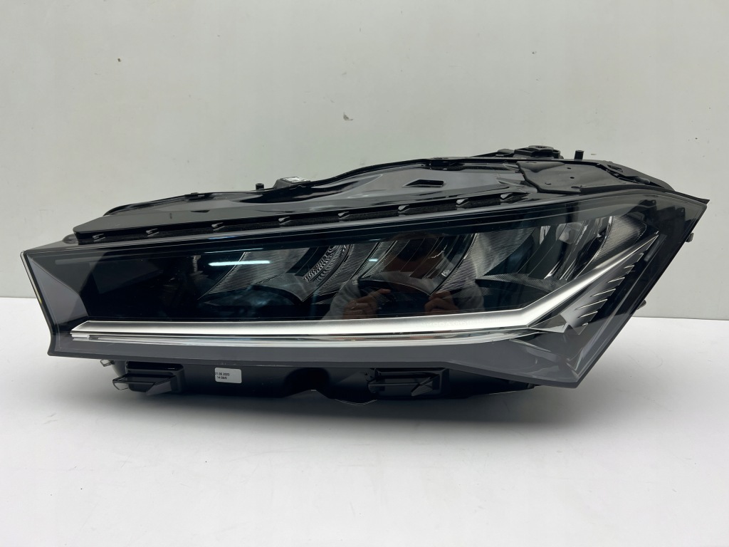 фото №1, Skoda superb 4 iv 3p1 лампа передня ліва led crystal light n 2023-