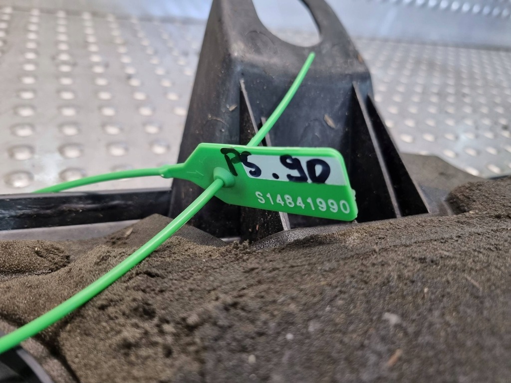 фото №8, Кришка захист двигуна 038103925ej skoda roomster 06-10 fabia ii 1.9 tdi