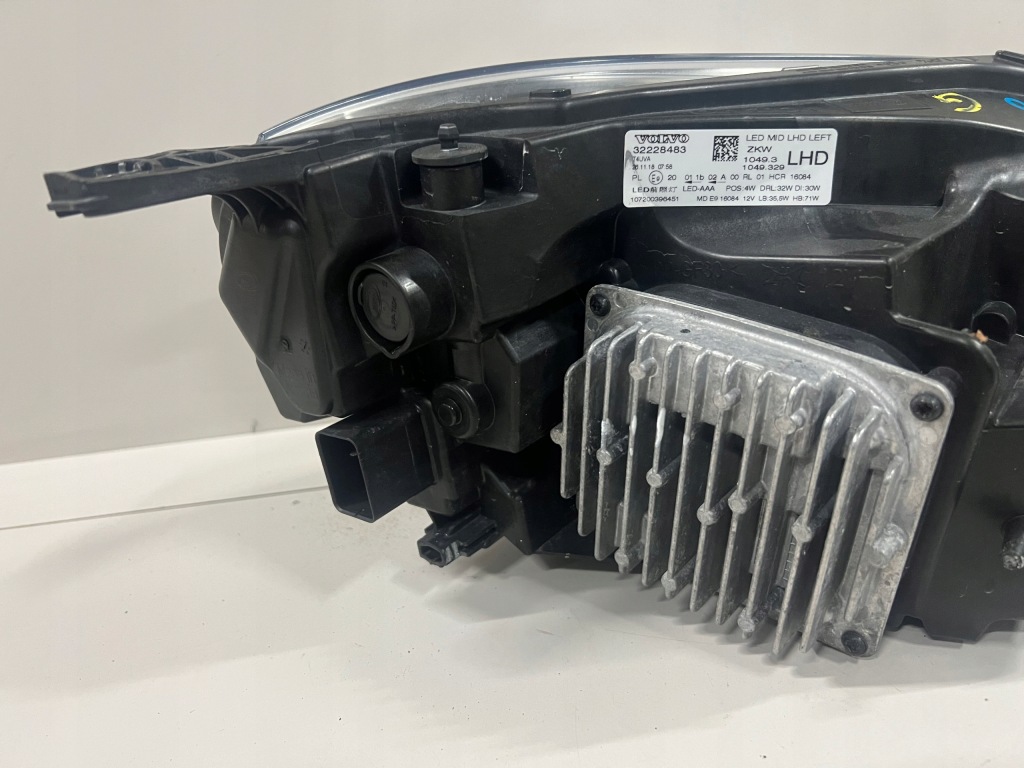 фото №11, Лампа передняя левая volvo v40 full led 32228483