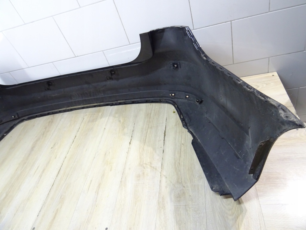 Бампер задній задній vw jetta iv mk4 рестайлінг  4x pdc 14- в Україні