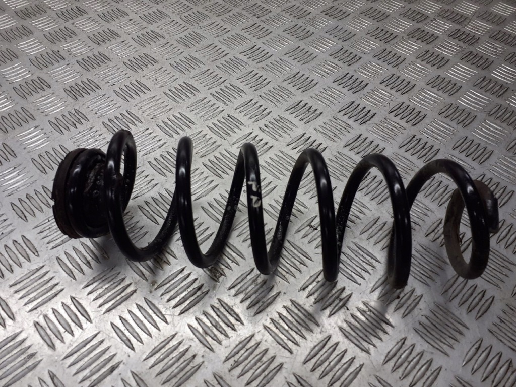 фото №1, Пружина правий перед skoda octavia i hb