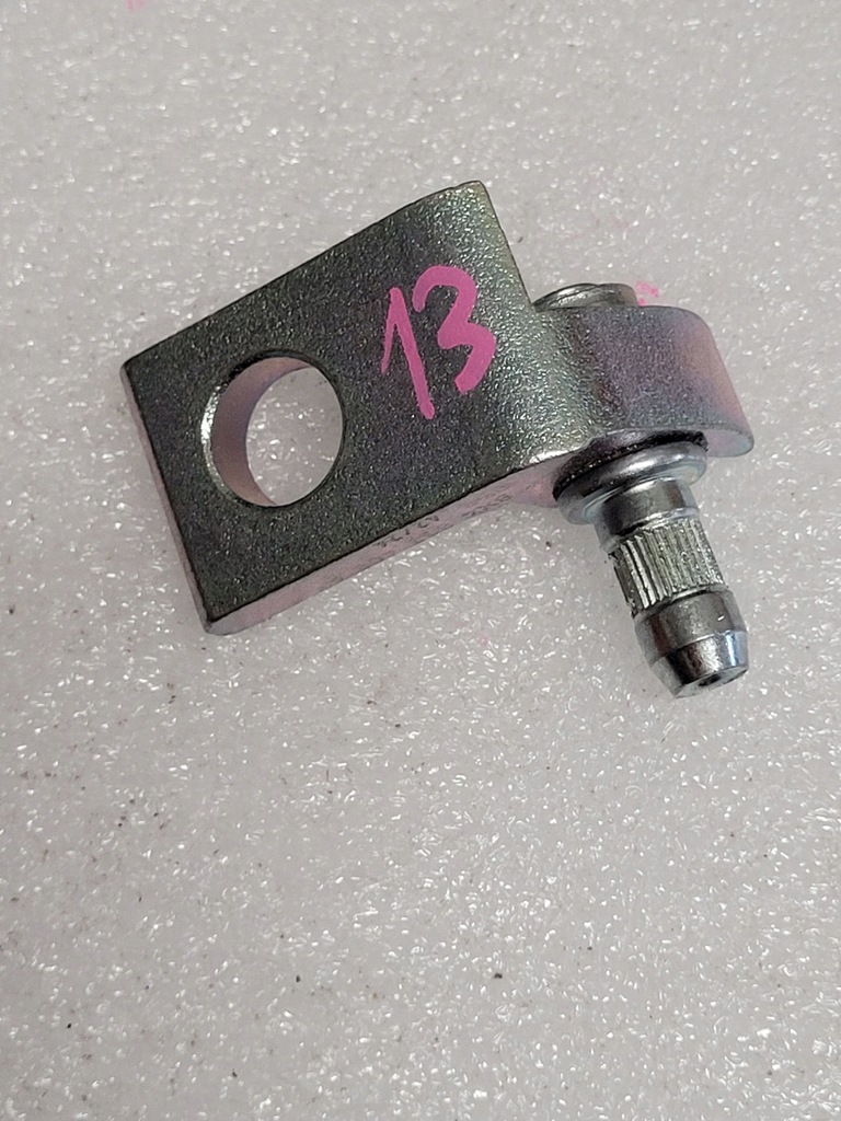 фото №1, Audi петля двері верхній половина шарнір 8x4833408a oem