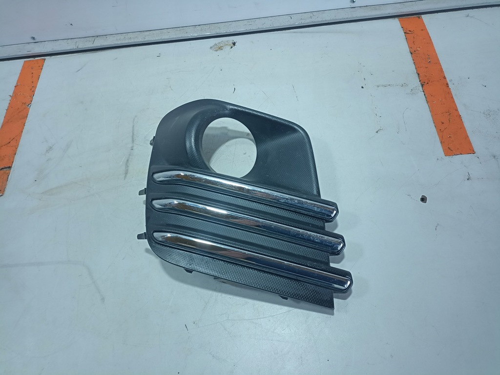 фото №1, Subaru forester v lift решётка рамка противотуманной фары левая