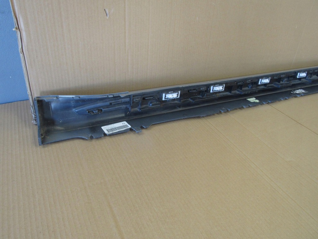 фото №10, Audi a4 b9 rs4 молдинг поріг права