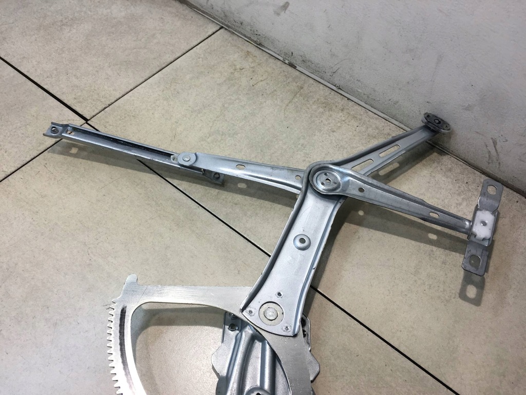 фото №5, Подъемник стекло правый перед astra h 13100418