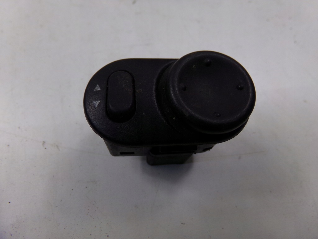 фото №1, Daewoo leganza перемикач керування регулювання дзеркал 7pin