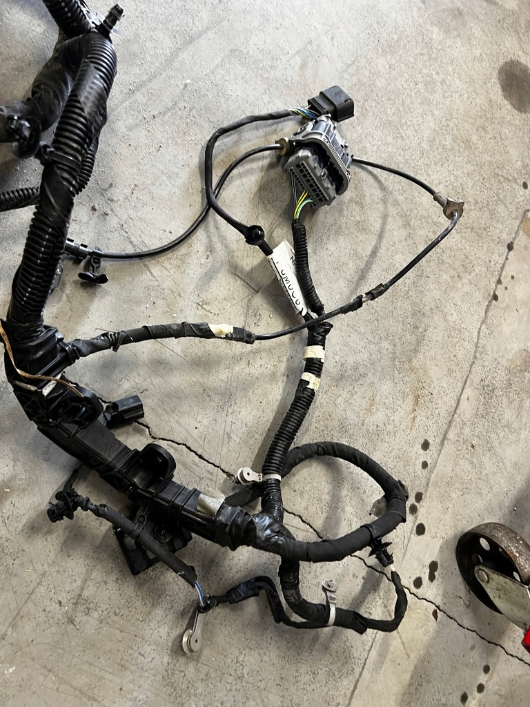 фото №11, Проводка жгут отсек двигателя ford escape mk4 1.5 eb