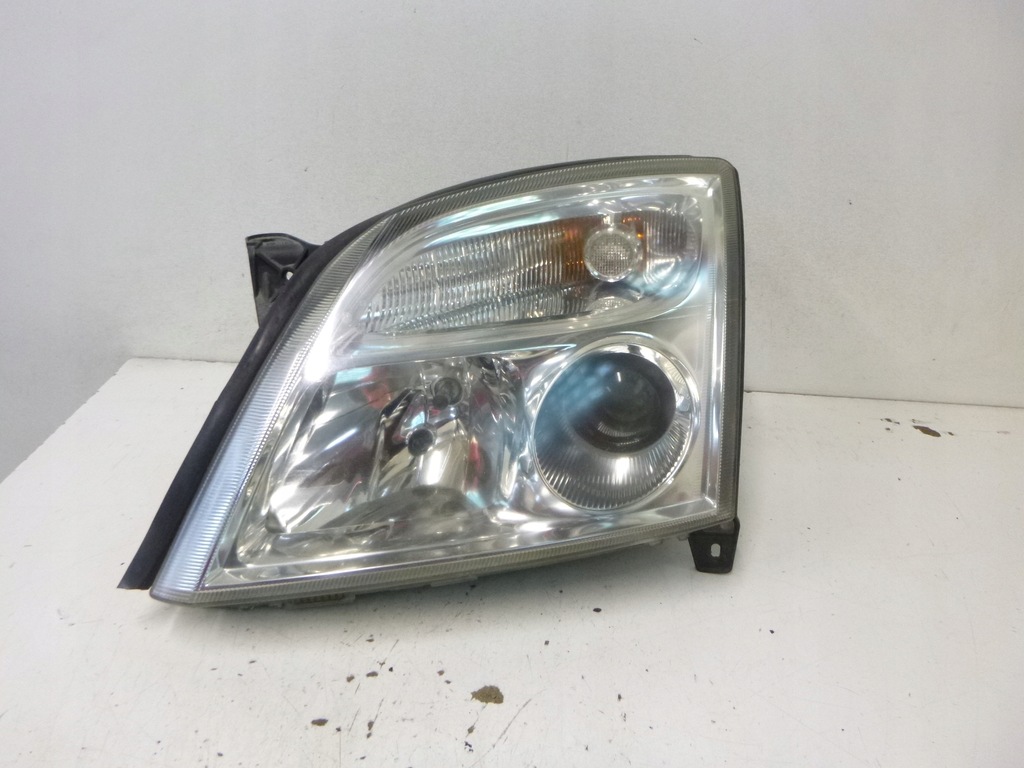 фото №1, Лампа передняя opel signum / vectra c 03r.