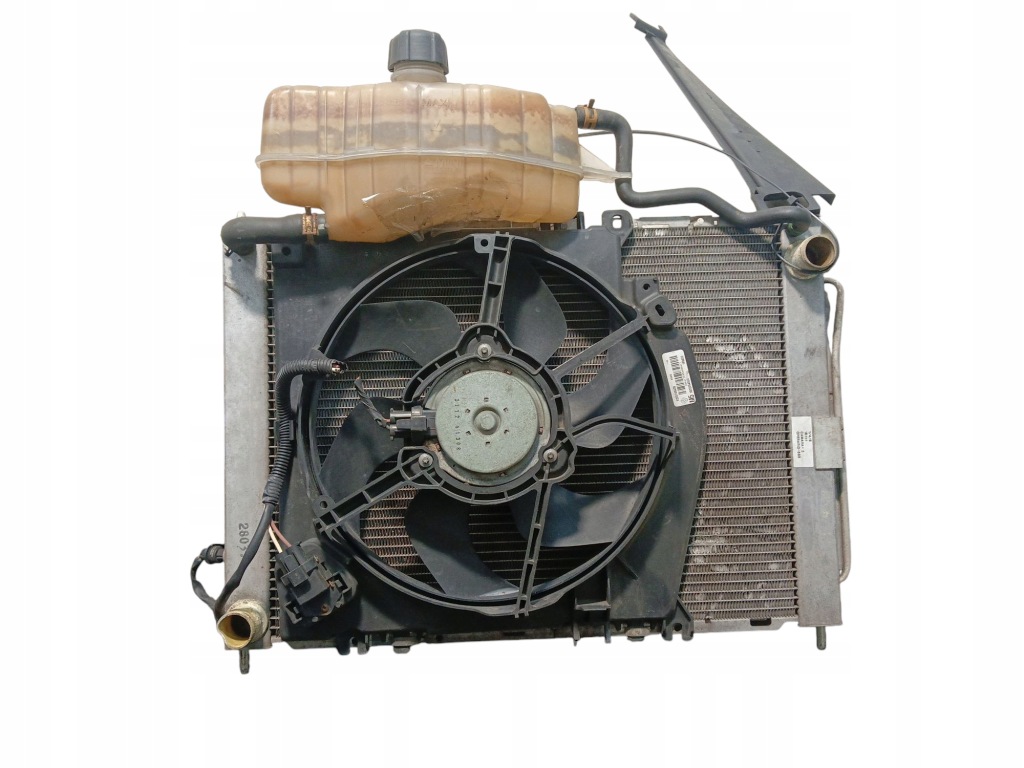 Купити Радіатор вентилятор бачок renault clio 3 3 1.2 16v 65km