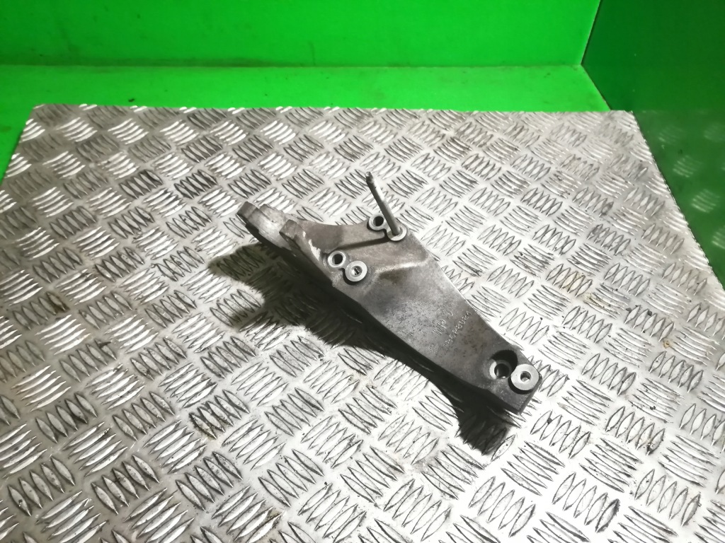 Купить Кронштейн генератора 2.0 turbo 220km a20nht opel insignia 12628024