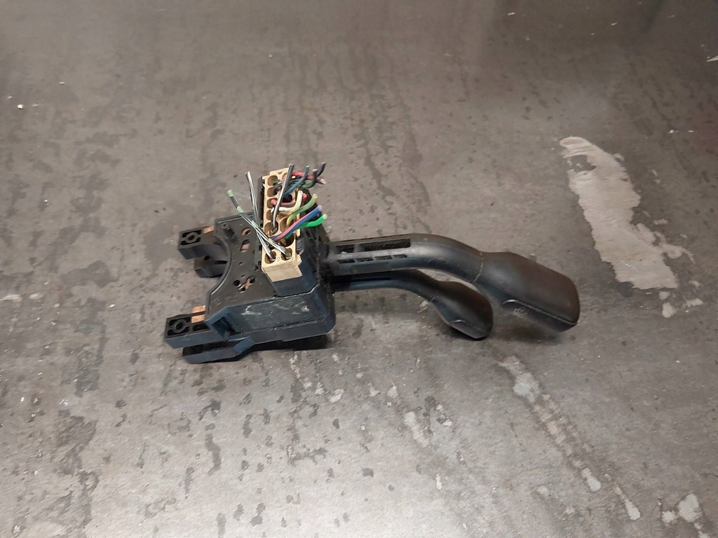 фото №8, Рычаг / переключатель дворник audi 80 b3 445953503e