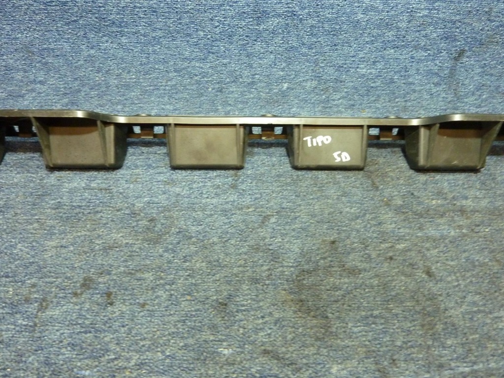 фото №12, Напрямна бампера fiat tipo 5d 2015- задній середній