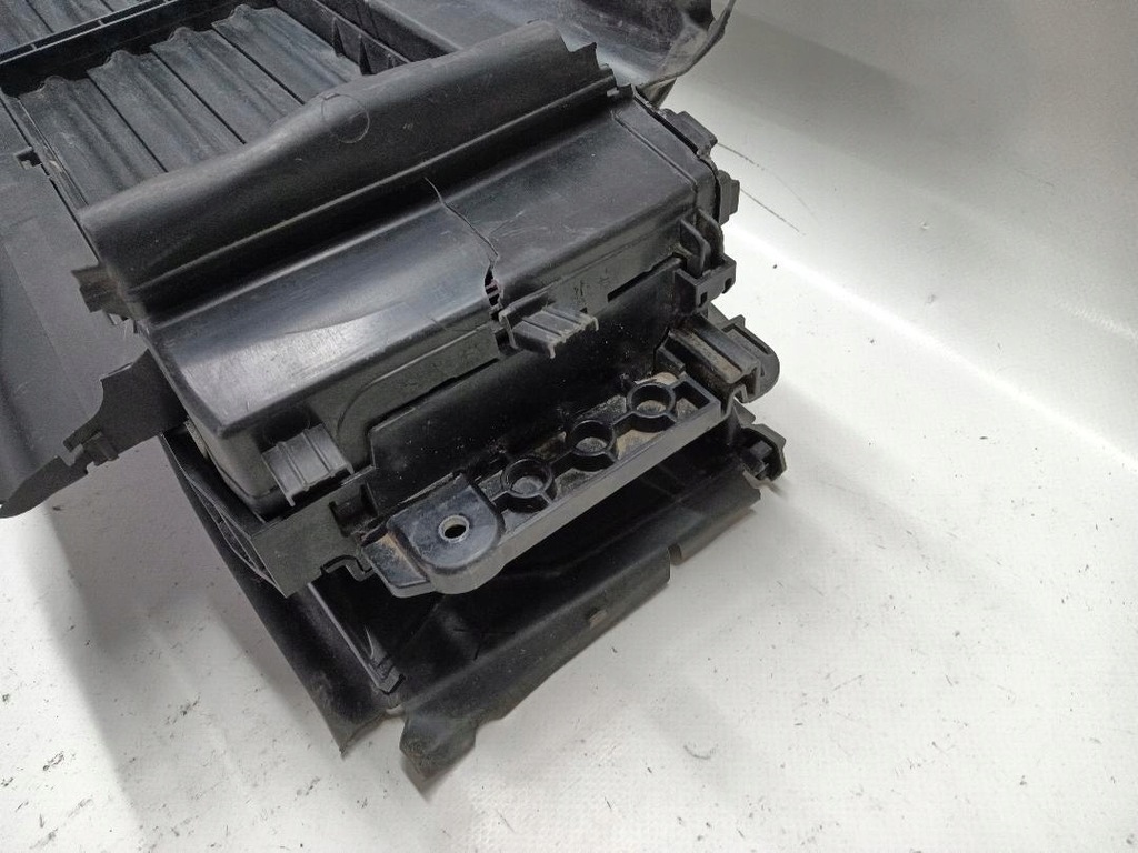 фото №7, Шторка впуск воздуха skoda octavia iv 5e122327