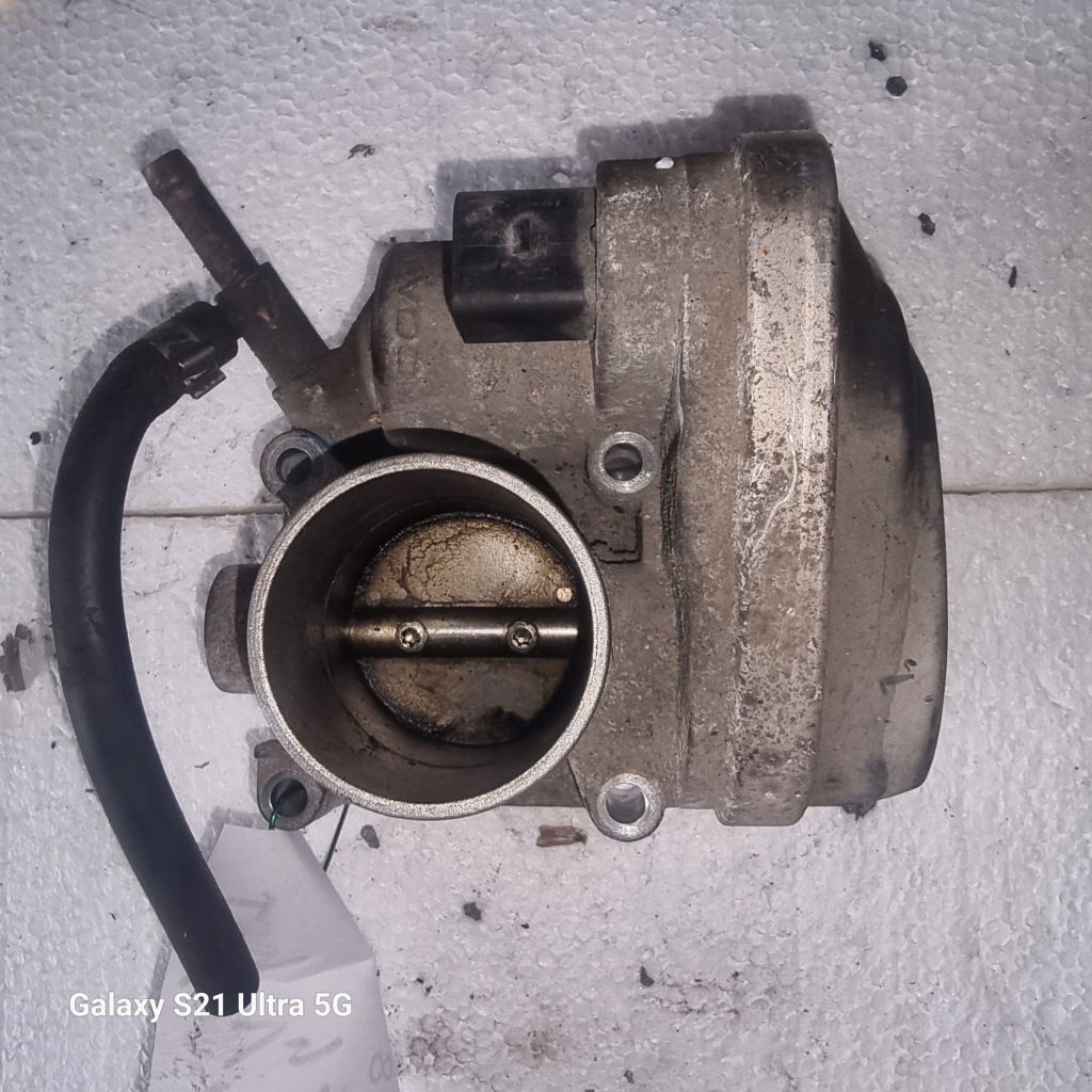 фото №1, Дросельна заслінка vw golf iv 150km 047133062d